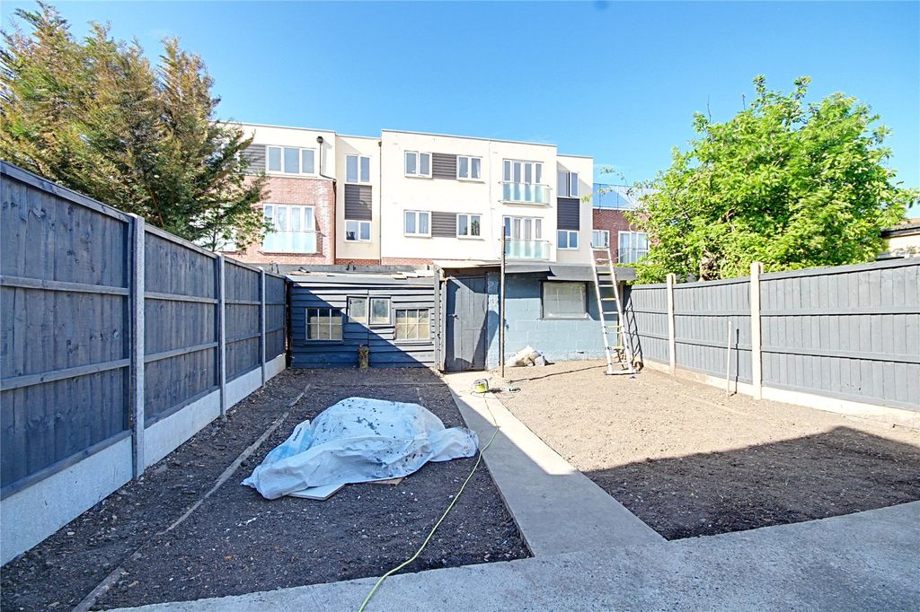 Property photo 3 of 20 Picture No. 27
