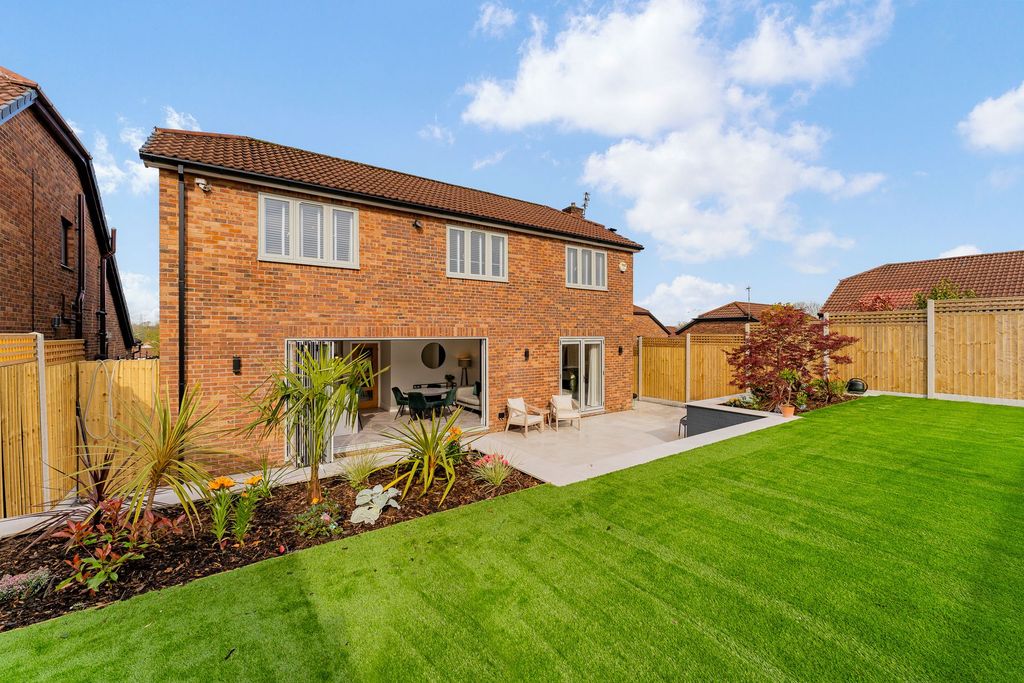 Additional image 60 of 4 bed property for saleBarnside Way, Tytherington, Macclesfield SK10
