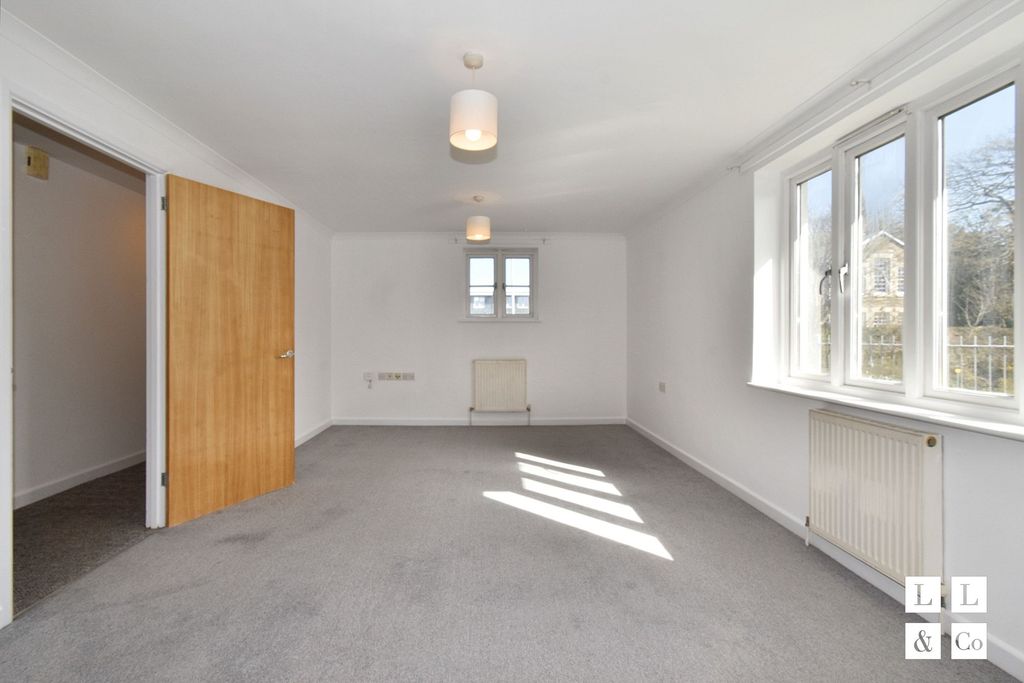 Property photo 2 of 13 Open Plan Living Area With Kitchen