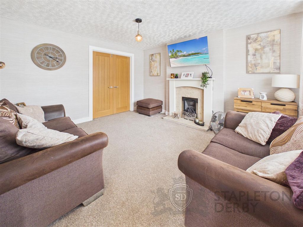 Property photo 3 of 16 Cam04645G0-Pr0073-Still001.Jpg