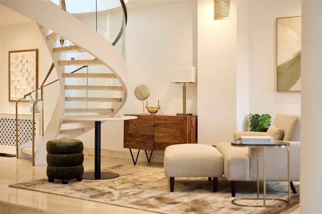 Property photo 2 of 26 Picture No. 02