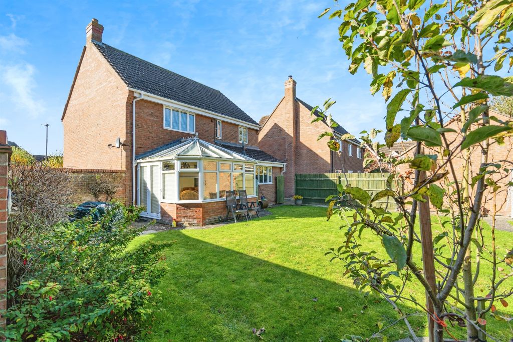 Property photo 1 of 17