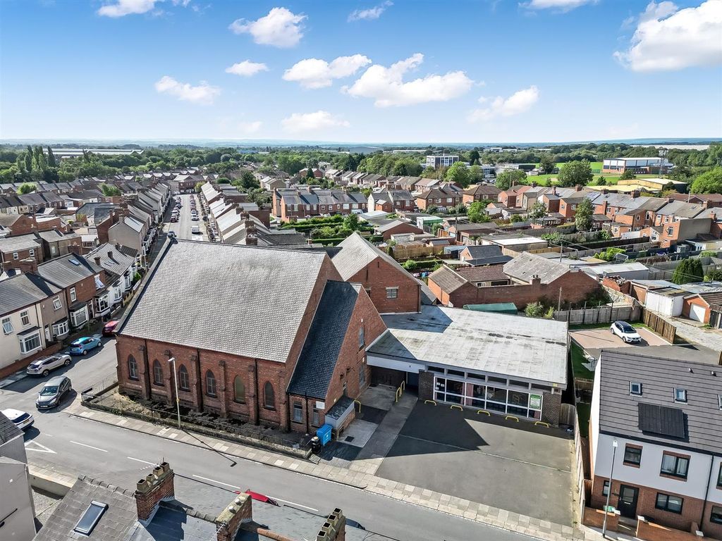 Property photo 3 of 12 Dji_0220.Jpg