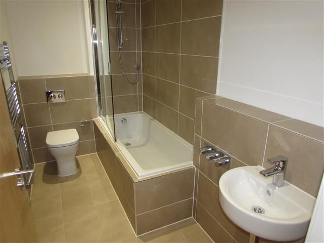 Property photo 2 of 7 Bathroom