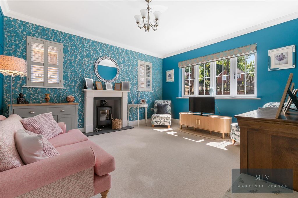 Property photo 2 of 18 Boxford Close 26 MV-2.Jpg
