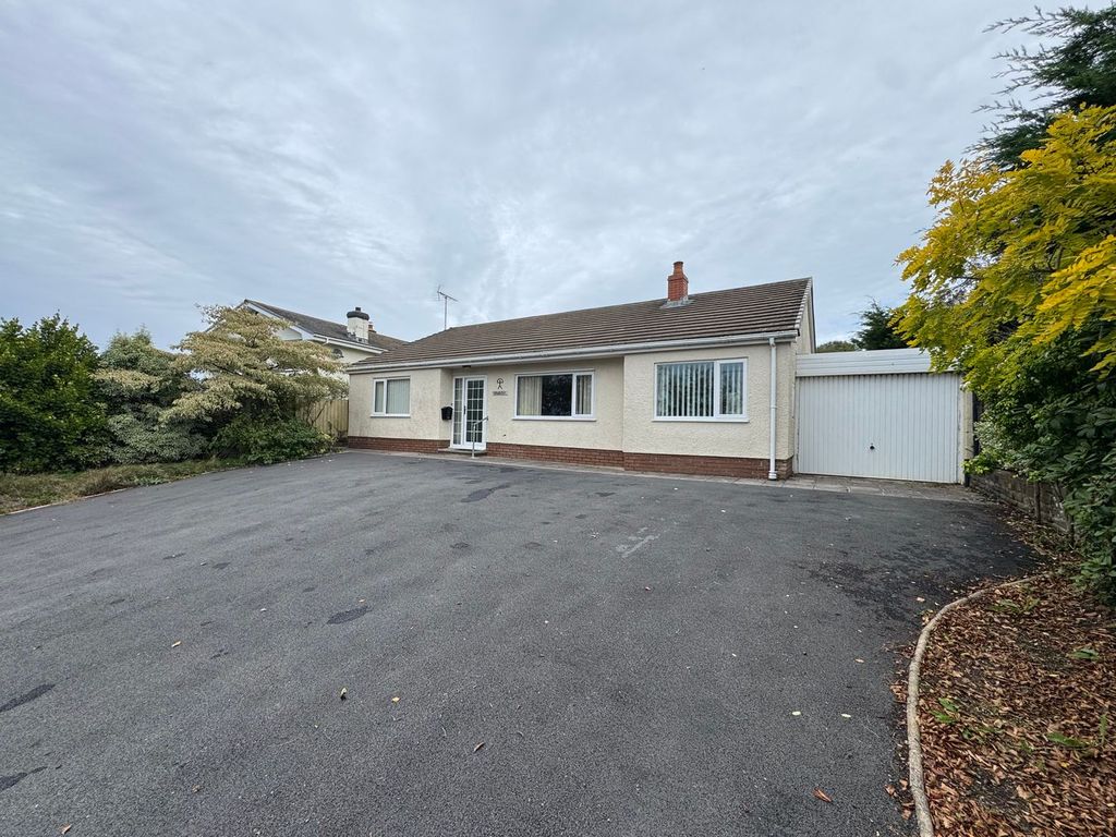 Property photo 1 of 44