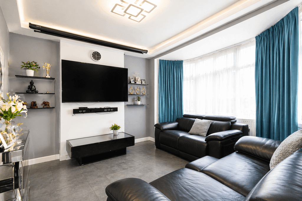 Property photo 3 of 9 Gallery