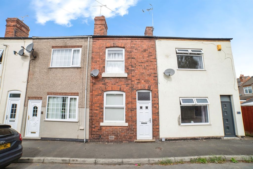 Property photo 1 of 17