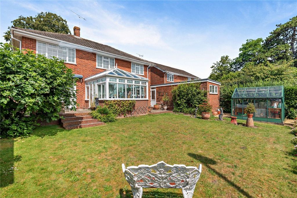 Property photo 1 of 13 Garden