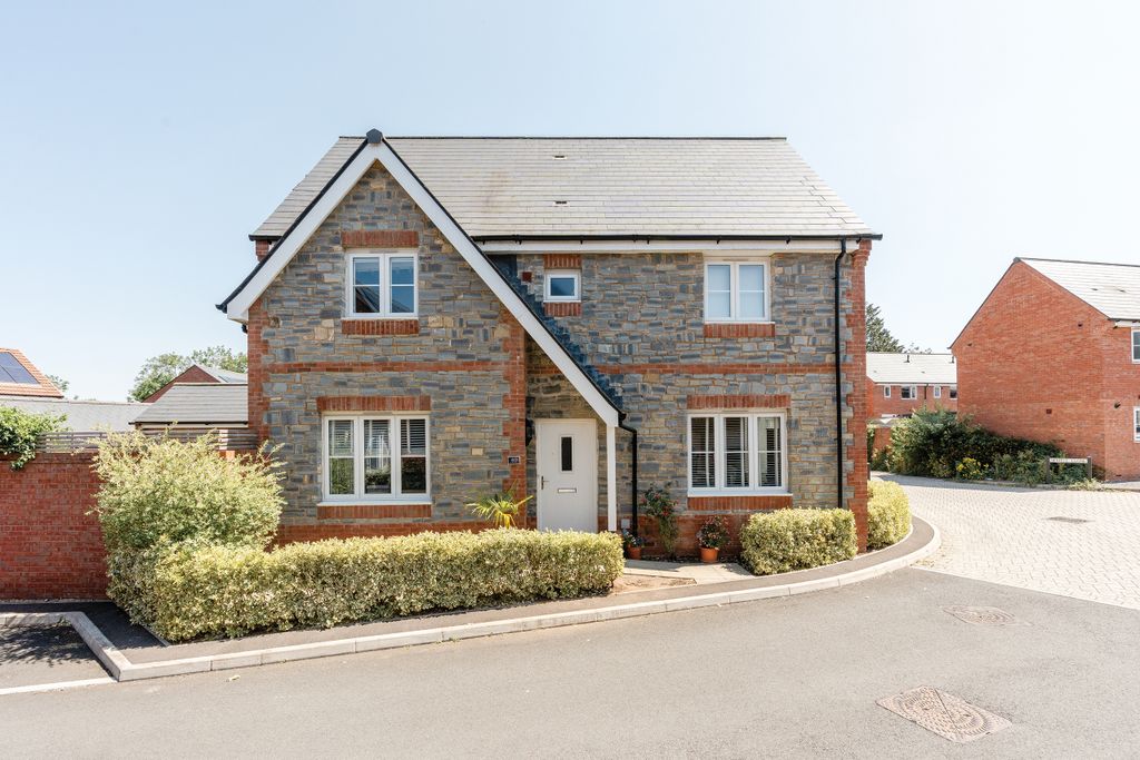 Property photo 1 of 27 1