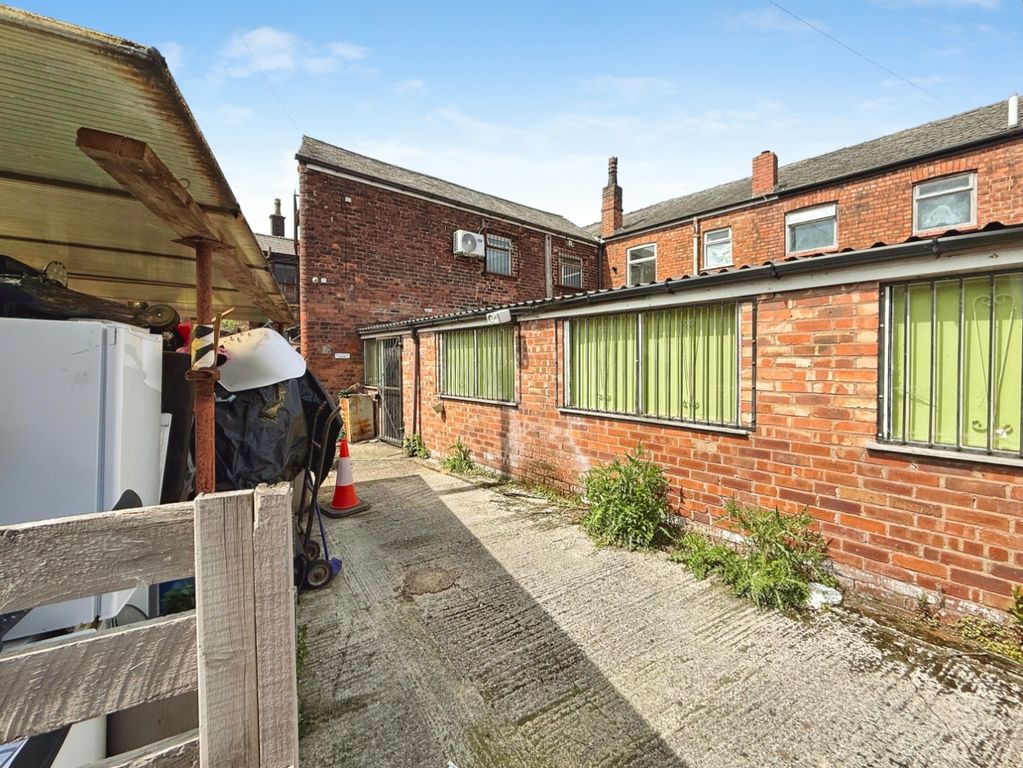 Property photo 1 of 18 Pbox-Img.Jpg