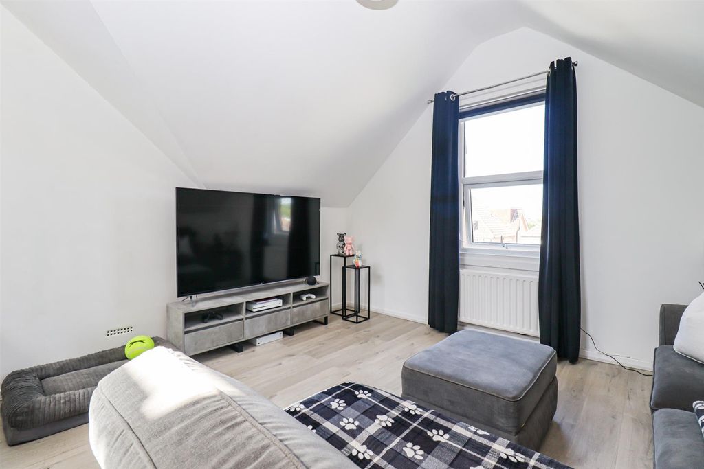 Property photo 3 of 11 Img_6863.Jpg