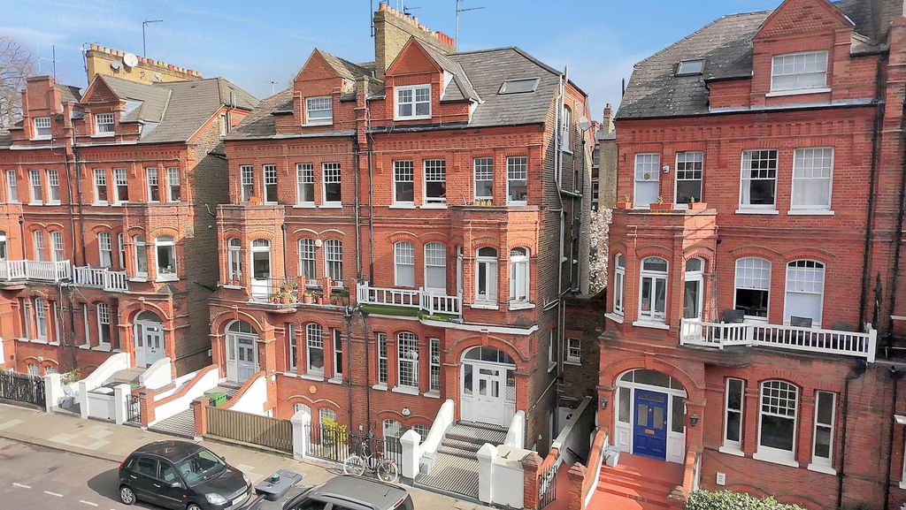 Property photo 1 of 18