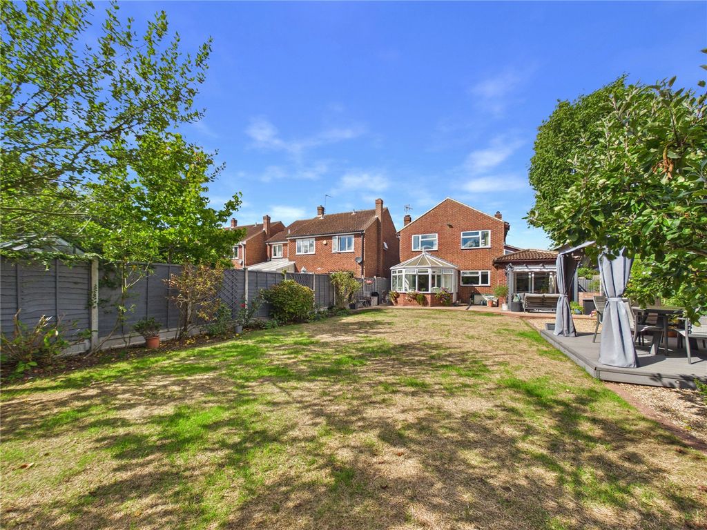 Property photo 2 of 33 Picture No. 31
