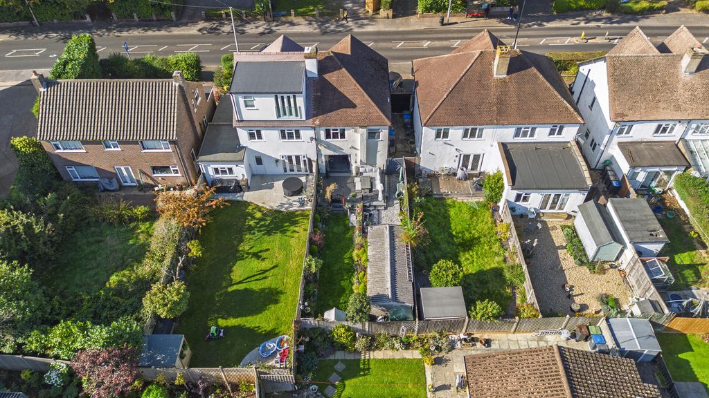 Property photo 2 of 20 Rear Garden