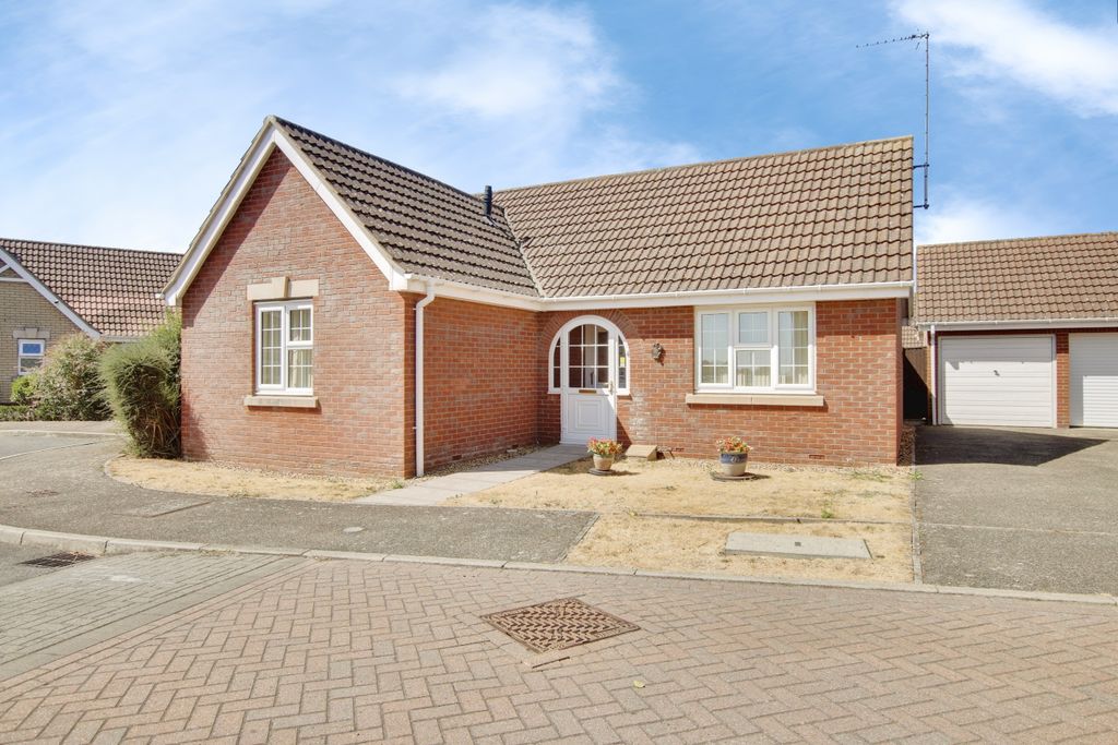Property photo 1 of 9