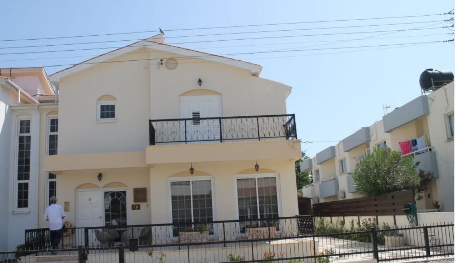 Property photo 1 of 28