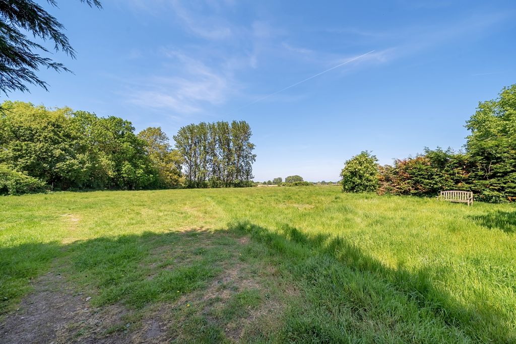 Property photo 3 of 15 1294088-5-68248Cb...