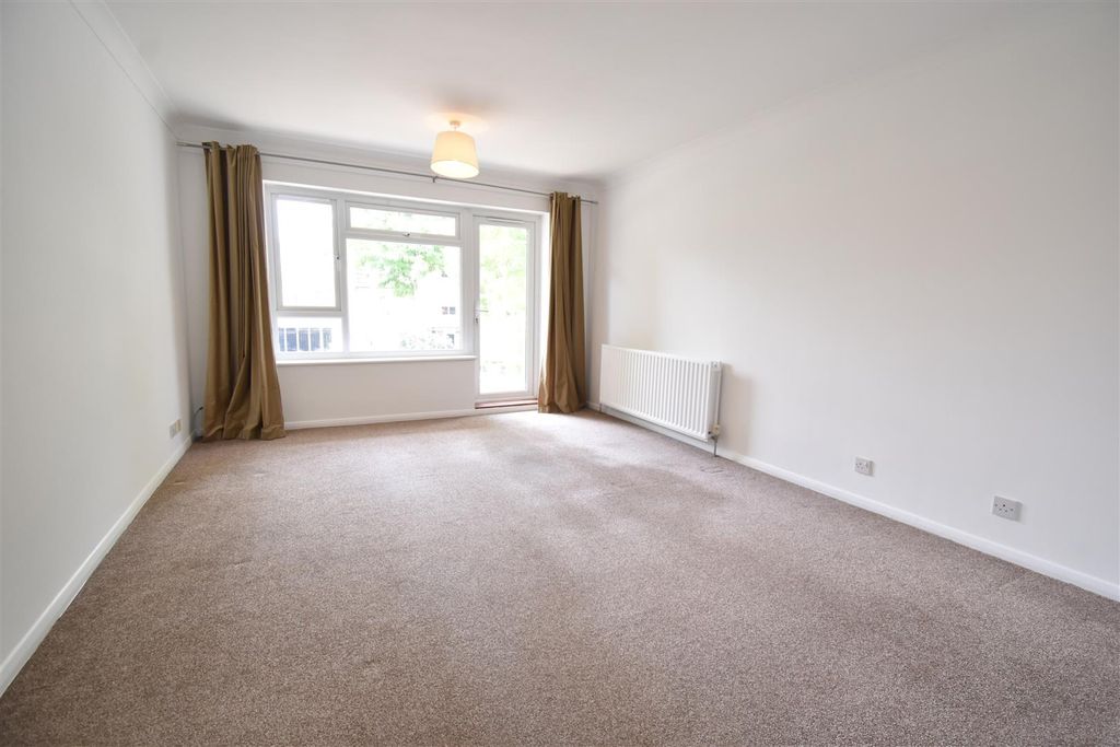 Property photo 2 of 6 Dsc_2802.Jpg