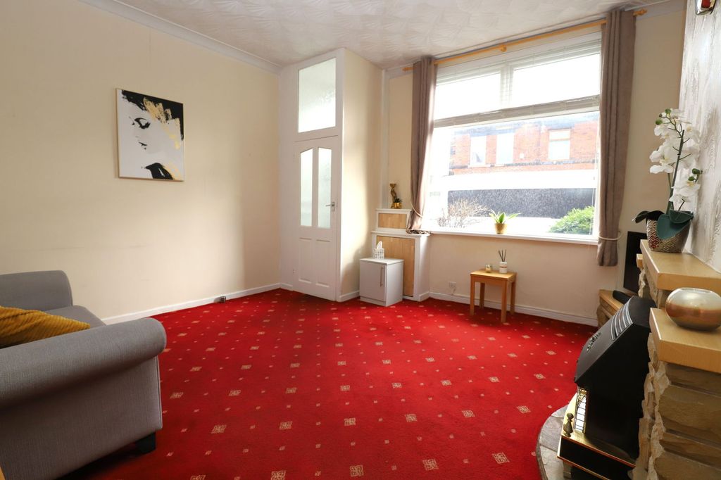 Property photo 3 of 21