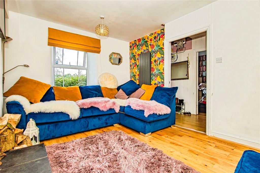 Property photo 2 of 17 Picture No. 20
