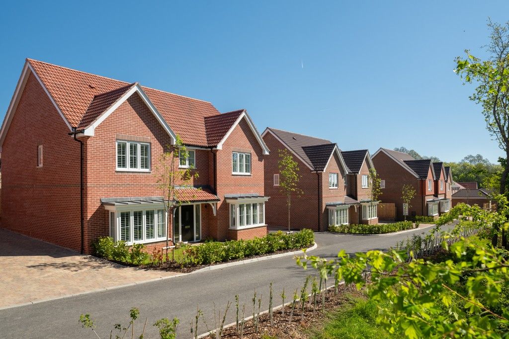 Property photo 1 of 15 Knights Grove, Newbury