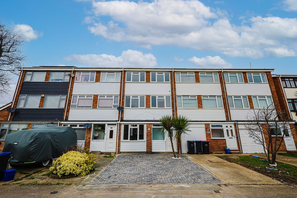 Property photo 1 of 27