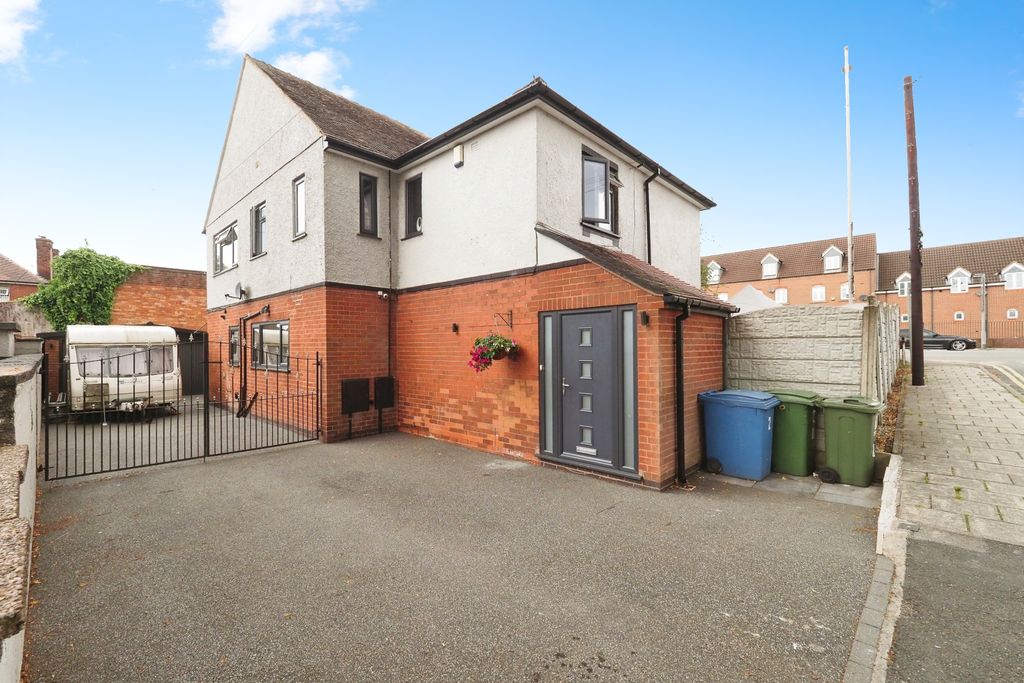 Property photo 1 of 20 Onp31167