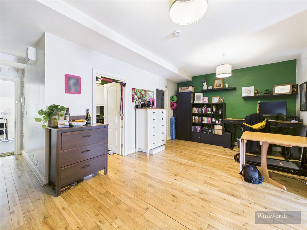 Property photo 3 of 9 Picture No. 05