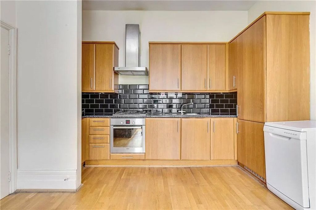 Property photo 2 of 6 Picture No. 05