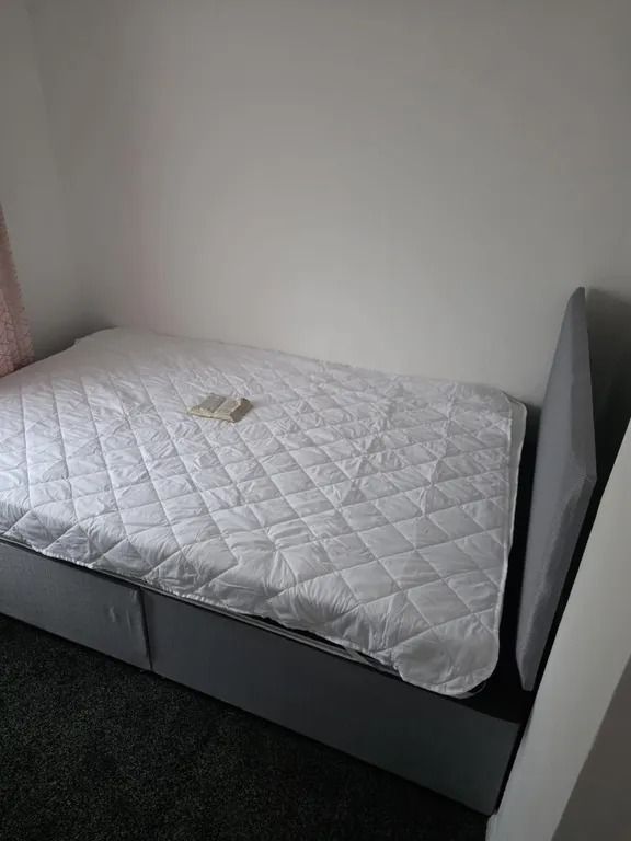 Property photo 1 of 2