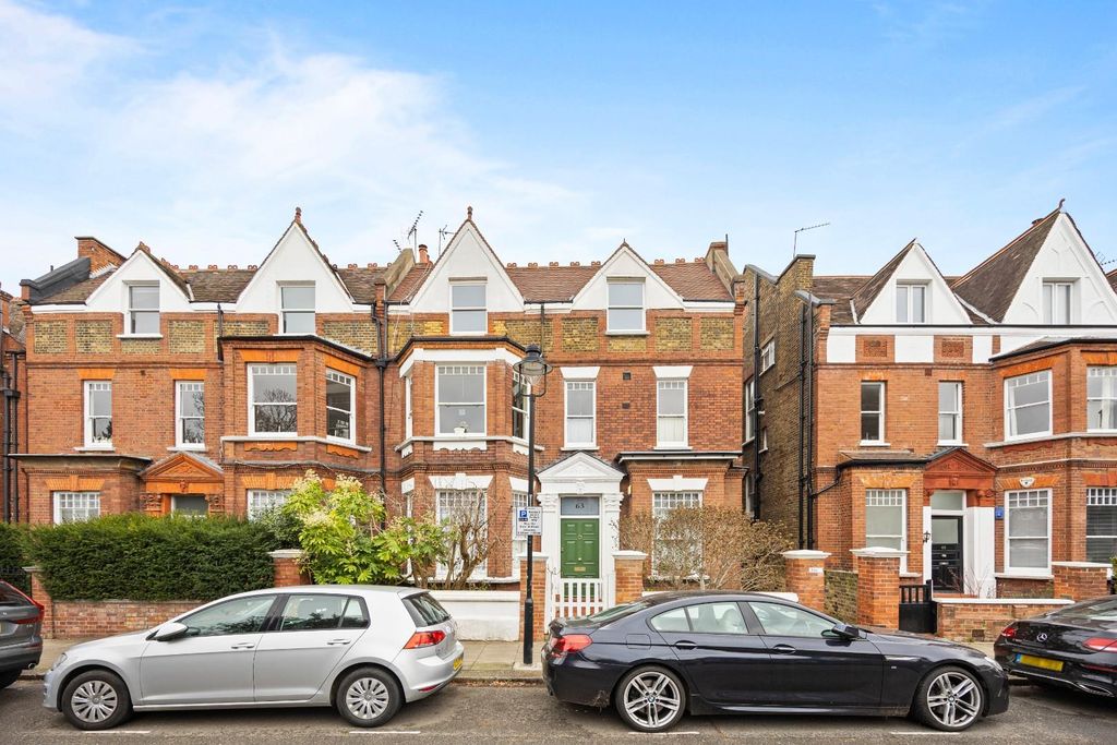 Property photo 3 of 10