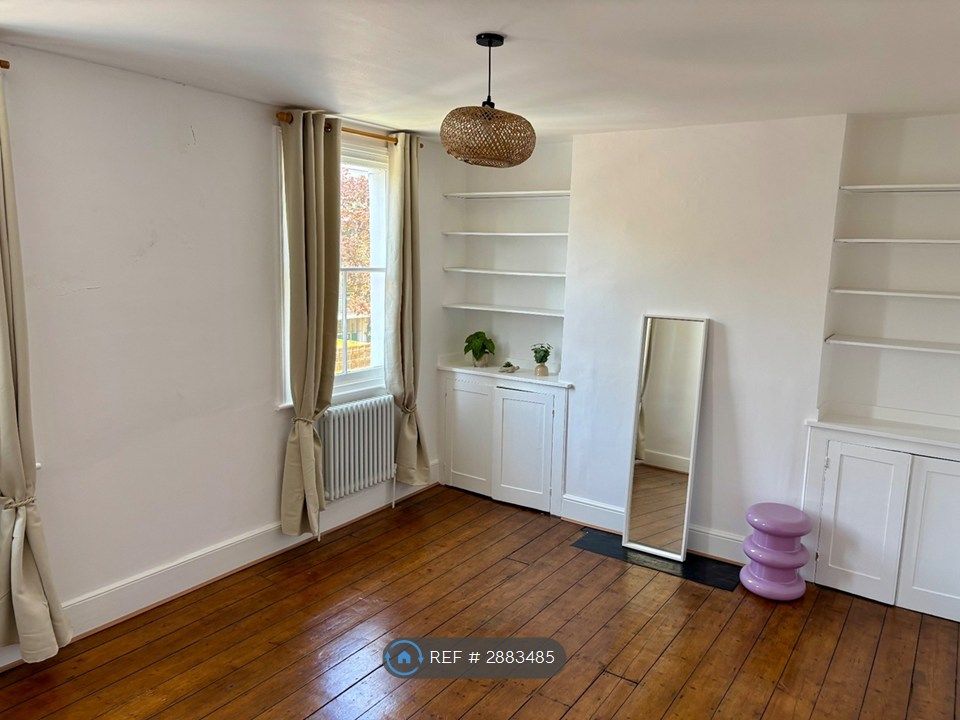 Property photo 3 of 26