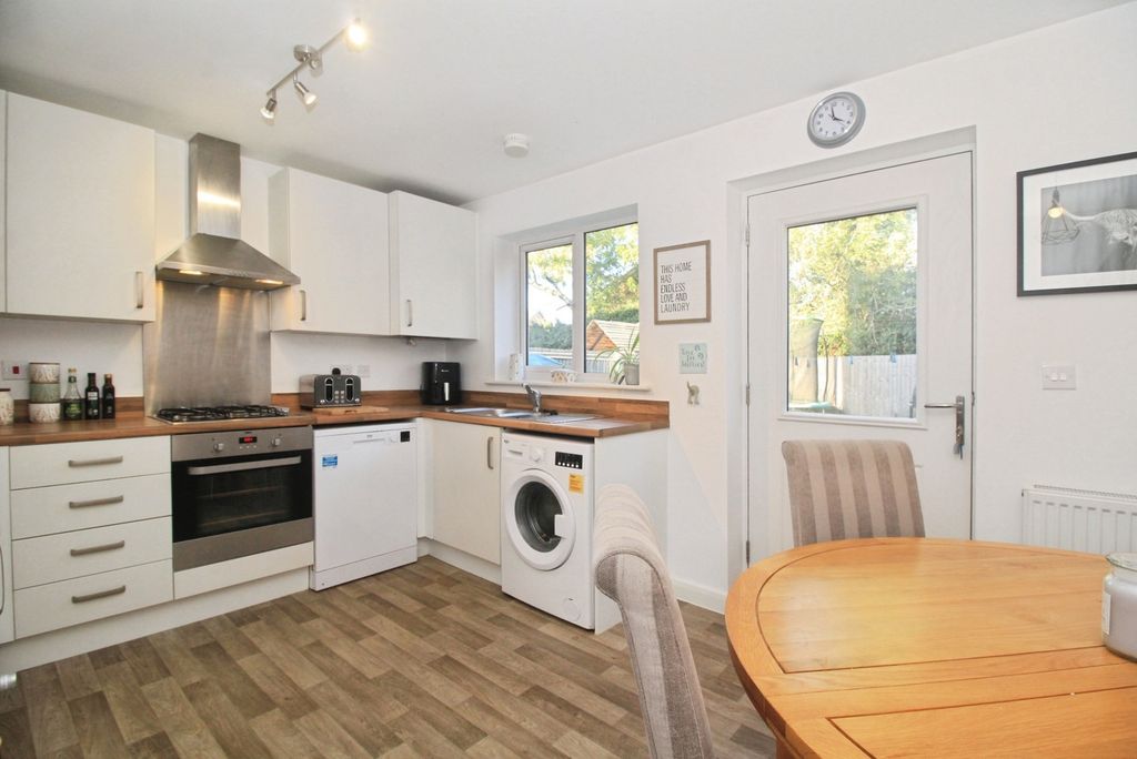 Property photo 2 of 8 Kitchen Diner