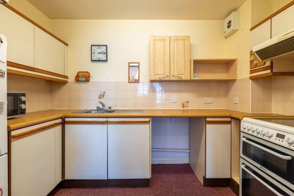 Property photo 3 of 11 5093215