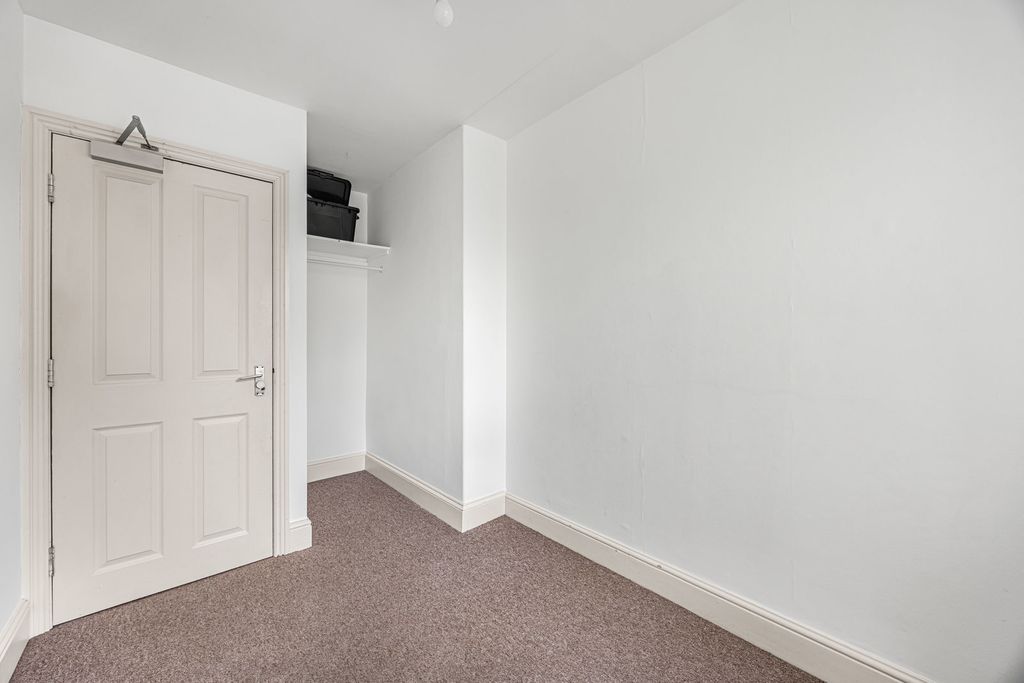 Property photo 2 of 18 2_71231