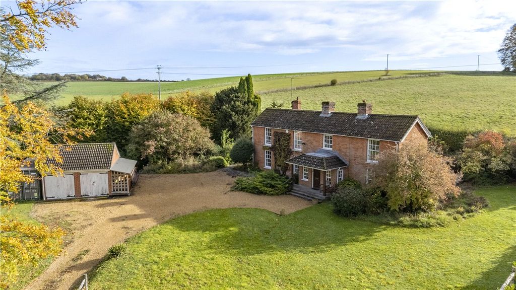 Property photo 1 of 10 Front