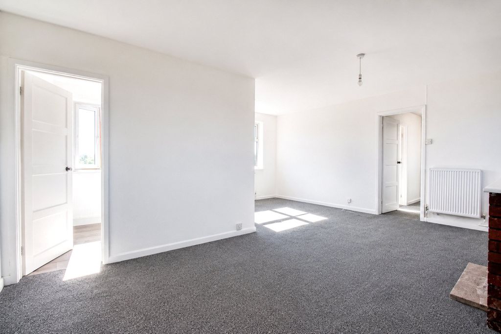 Property photo 3 of 11 Picture No. 13