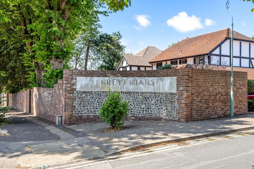 Property photo 3 of 35 Greyfriars 4-003.Jpg