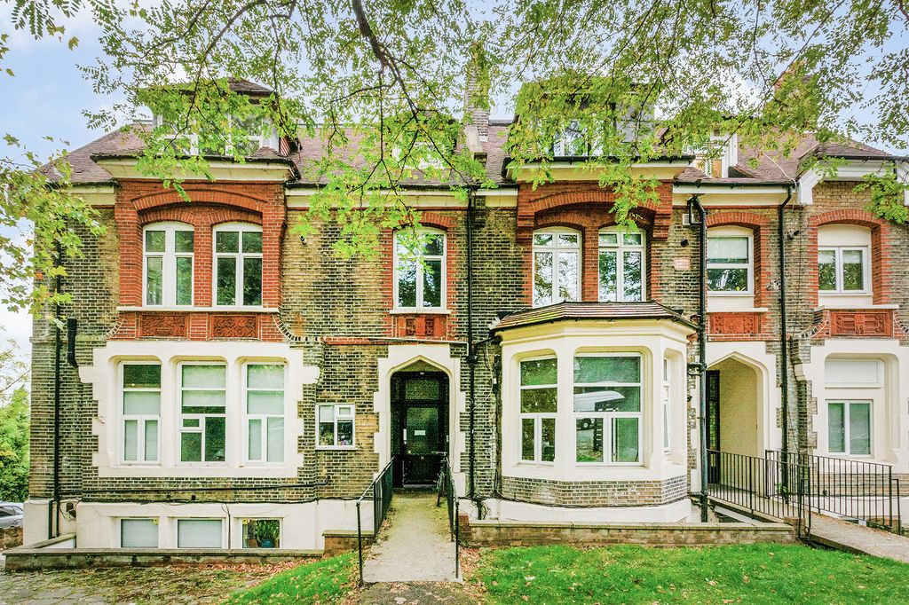 Property photo 1 of 9