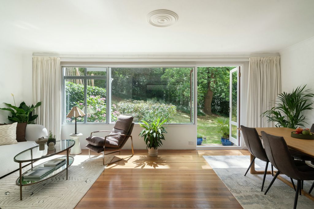 Property photo 1 of 28 301697 - Drake-Court-V-05.Jpg