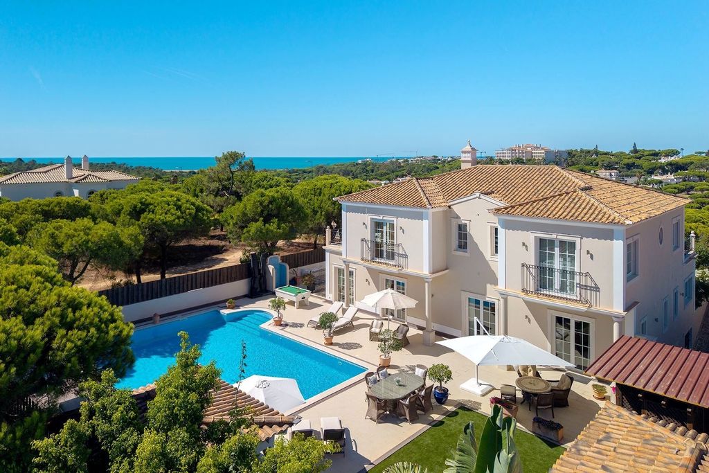 Property photo 1 of 29 Classic Algarve Living Near The Beach