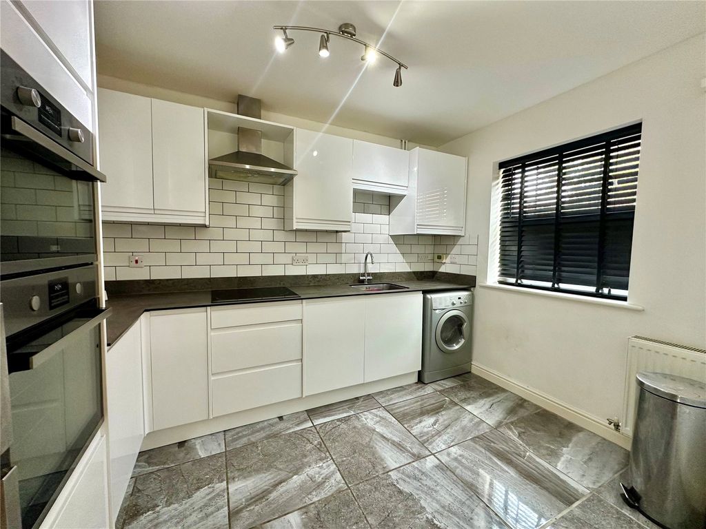 Property photo 3 of 13 Picture No. 15