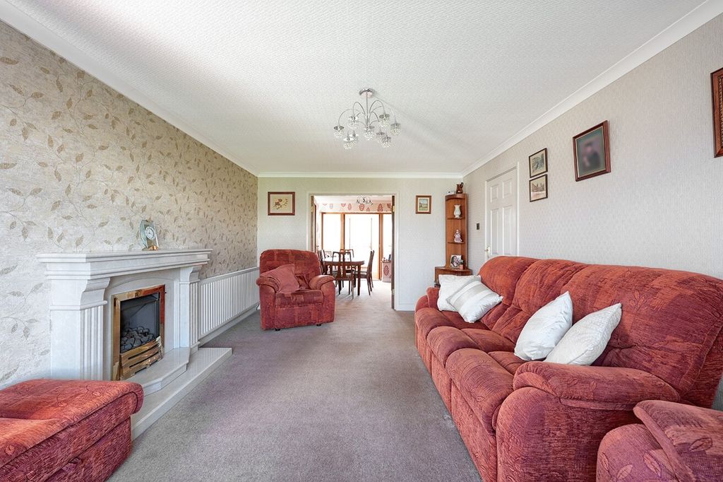 Property photo 3 of 21 4676966