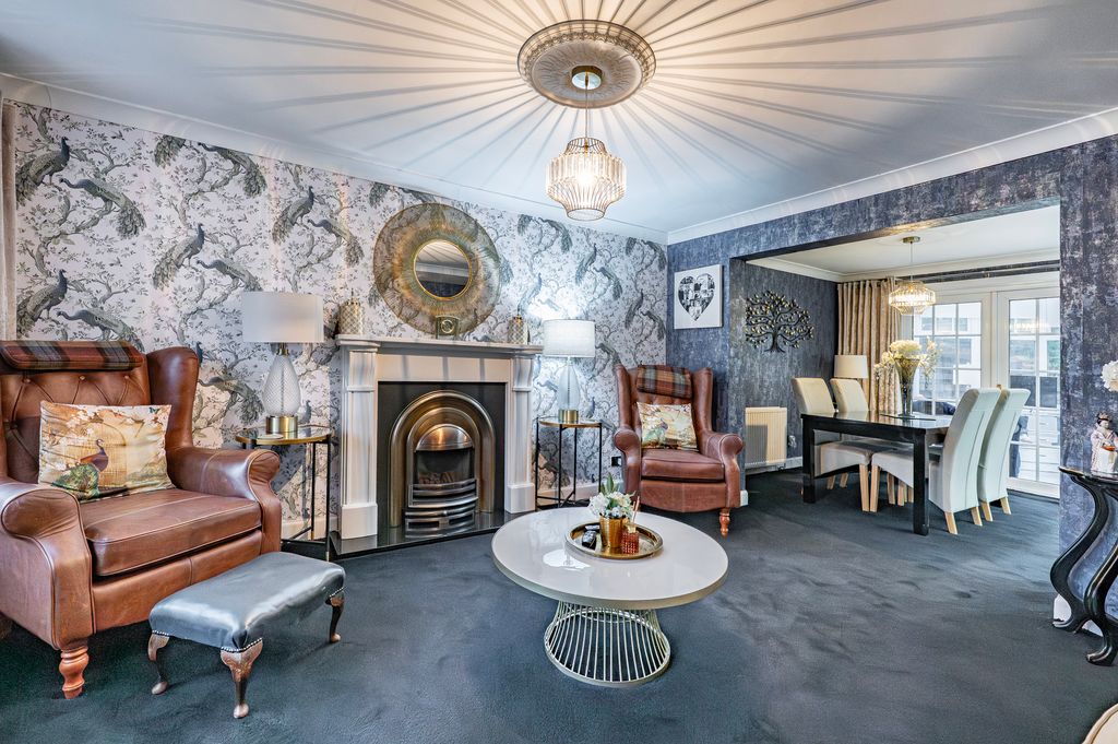 Property photo 2 of 44