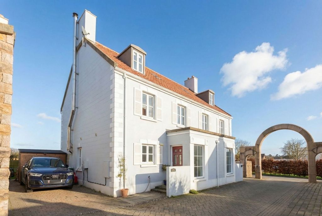 Property photo 1 of 37