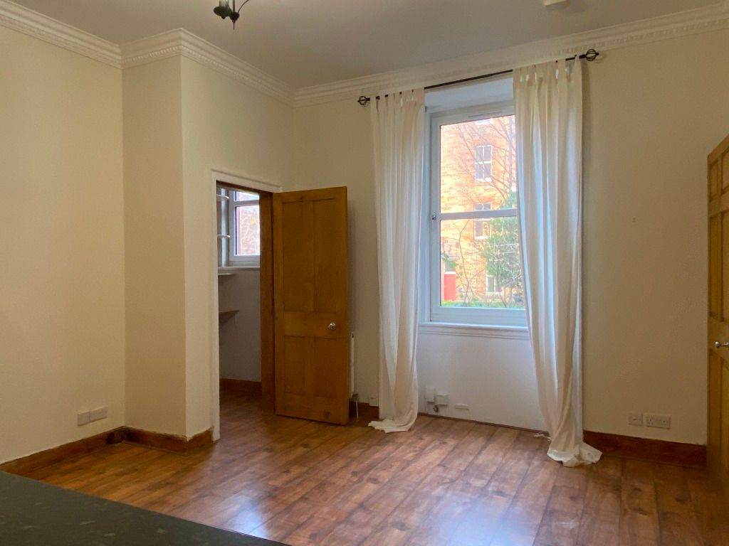 Property photo 3 of 11 Photo 3