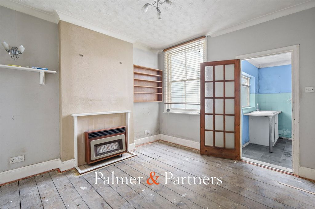 Property photo 2 of 18 Picture No. 07