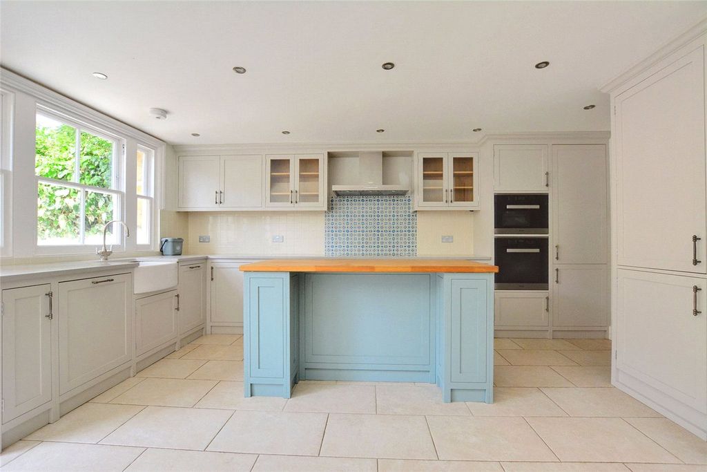 Property photo 3 of 18 Picture No. 05