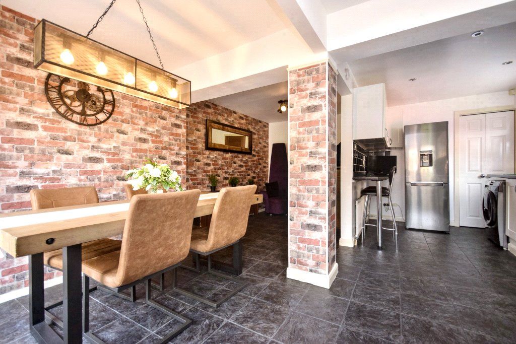 Property photo 2 of 16 Picture No. 12